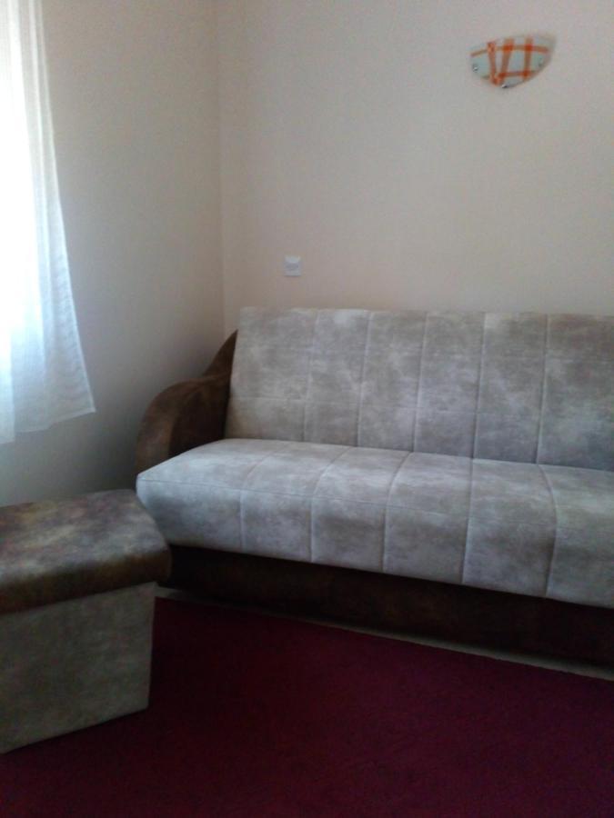 Guest House Green View Pirot Esterno foto