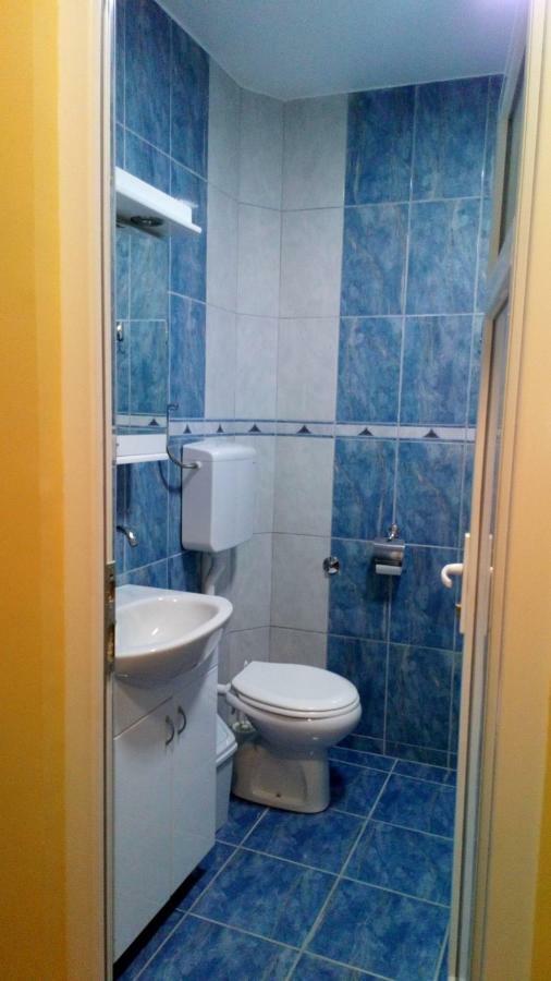 Guest House Green View Pirot Esterno foto