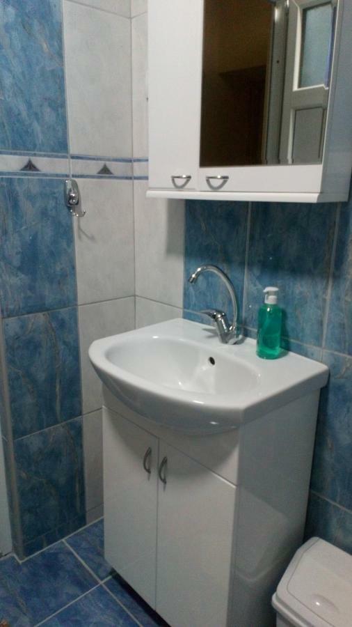 Guest House Green View Pirot Esterno foto